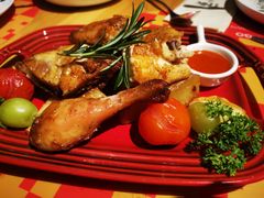 香烤脆皮鸡配迷迭香及苹果-TIAGO HOME KITCHEN(王府中环店)