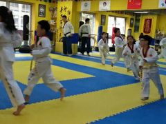 -哈喽实战跆拳道·跳绳·体能(慈云寺馆)