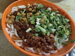 -玲玲米粉·新疆现炒米粉(大十字总店)