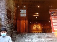 -白乐天毛肚火锅馆(解放碑店)