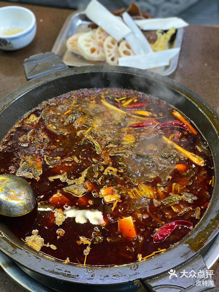 美食特惠人均50元吃三道堰特色苗苗鱼