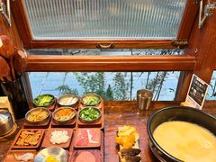 -银米·云南传统过桥米线(双廊黑金冠店)