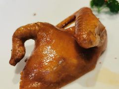 玻璃脆皮乳鸽-利苑酒家(金宝店)