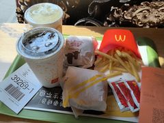 -麦当劳(龙洞店)