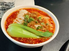 -麻六记(凤凰汇店)