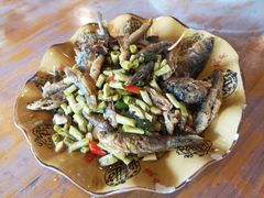 炒杂鱼-老根农家饭店