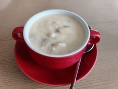 奶油鸡茸蘑菇汤-必胜客(康华路店)