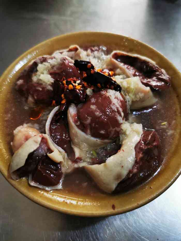 老家内黄的姥爷经常往家带灌肠回来但是自己家里只会煎一下吃吃烧灌肠