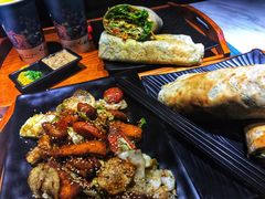 -八月美食小馆(银泰城总店)