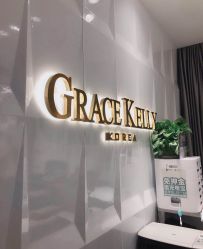 点击看大图 -GRACE KELLY婚纱与礼服(北京店)