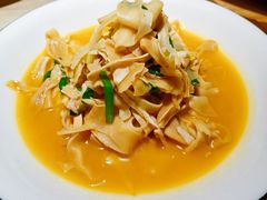 金酸汤纸片笋-味莊·青岛菜(云霄路店)