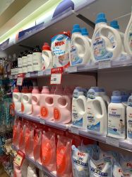 店内环境-爱婴室(上海爱琴海购物中心店)