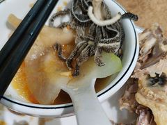 -濠轩阁特色生蚝火锅总店