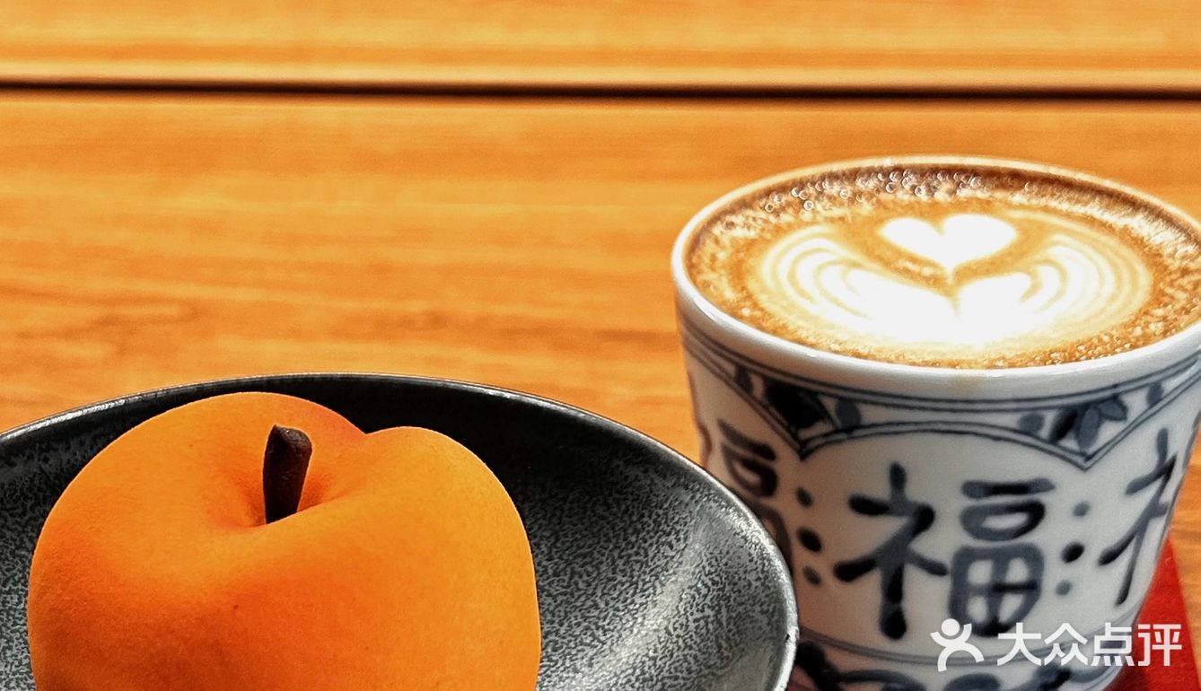 在「福叁」喝的是咖啡，品的是新中式美学