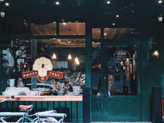 门面-Pie Bird(新闸路店)