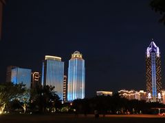 -万绿园