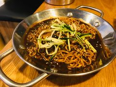 炸酱拉面-富乐满韩国正宗炸鸡韩国料理(虹泉路店)