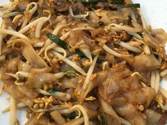 炒粿条-明记烧鱼美味店