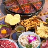 热辣滚烫的重庆火锅-天府新区宝藏火锅店