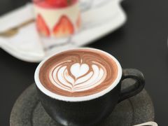 -UNI UNI(环亚凯瑟琳店)