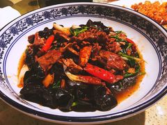 -铜锣湾·有麝自然香(重庆新天地店)