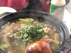 跷脚牛肉-谢老五跷脚牛肉·非遗传承店