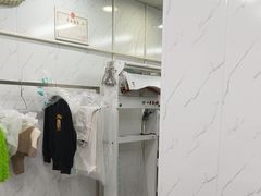 -福奈特洗衣·洗鞋·奢侈品护理(真北店)