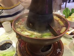 -满旗楼 北京烤鸭·涮羊肉火锅(武昌店)