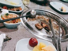 -金滏山烤肉·海鲜·火锅自助餐厅(襄阳万达店)