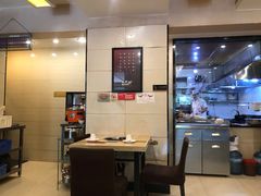 大堂-清真重庆巴爷香辣鸡煲(南小巷店)