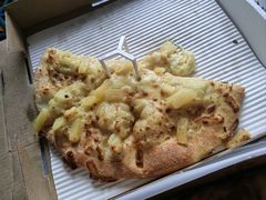 -必胜客(宝杨路宅急送店)