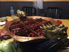 -江湖餐厅–重庆九宫格老火锅