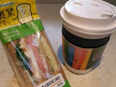 -全家便利店(杭州龙翔桥地铁站店)