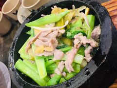 青菜烩牛肉-庆合府重庆大排档(紫都城店)