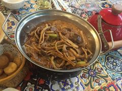 茶树菇牛肉-乌镇那一年小院主题餐厅(甘泉西路店)