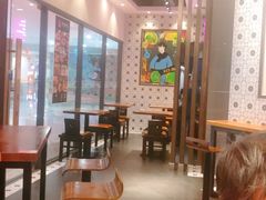 大堂-老妈米线(港龙店)