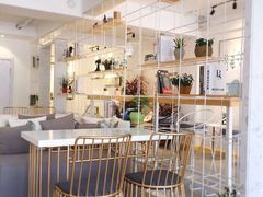 -执茶识麦(万达华府店)