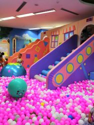 -孩子王(昆山招商花园城店)