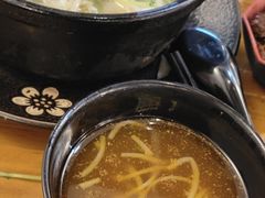 -丽虹云南过桥米线(兴工街店)