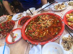 -十一街苍蝇馆子转经消江湖菜(九眼桥十一街店)