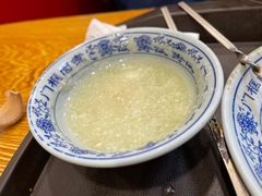 炸灌肠的蒜汁-门框胡同百年卤煮(新街口店)