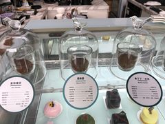 -UNI UNI(环亚凯瑟琳店)