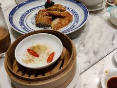 -香港百合居(LCM置汇旭辉广场店)