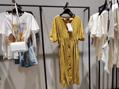 -URBAN REVIVO(西安Momopark店)