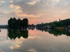 -东湖食堂·湖景餐厅•会议