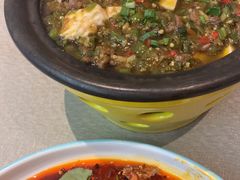 -有红鸡毛店·川菜(建设路店)