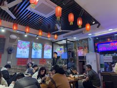 -爆炸头阿姨小四川正宗川味小吃(无任何分店)