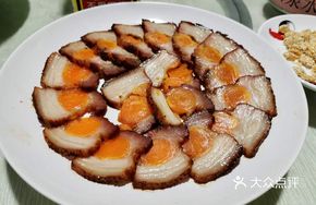 Osmanthus Egg Yolk Barbecue Pork