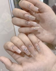 -i.f美甲美睫