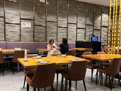 -乐忻皇朝(上海中心大厦店)